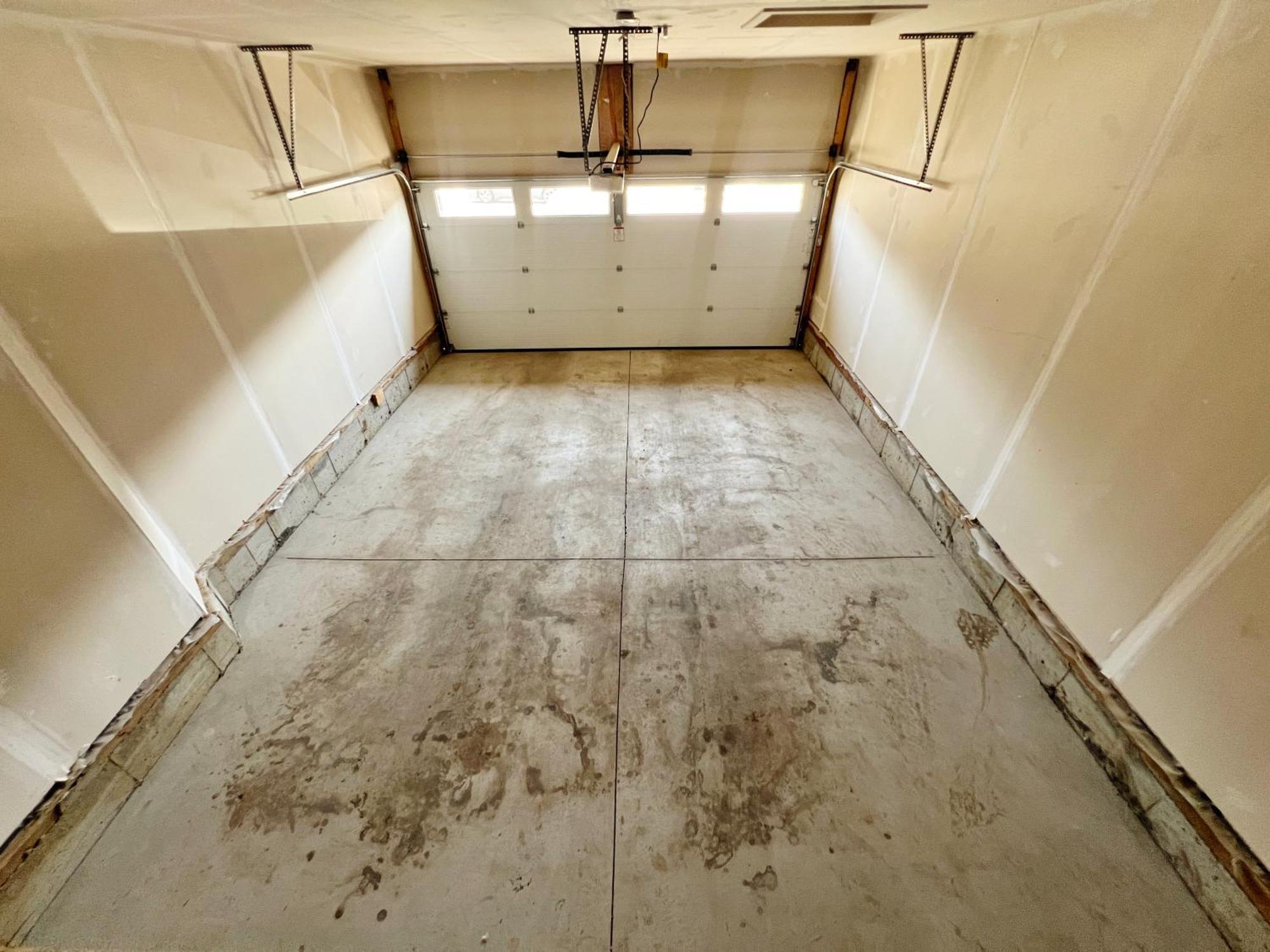 Beautiful 3 King Beds,garage,airport,disney+ *
