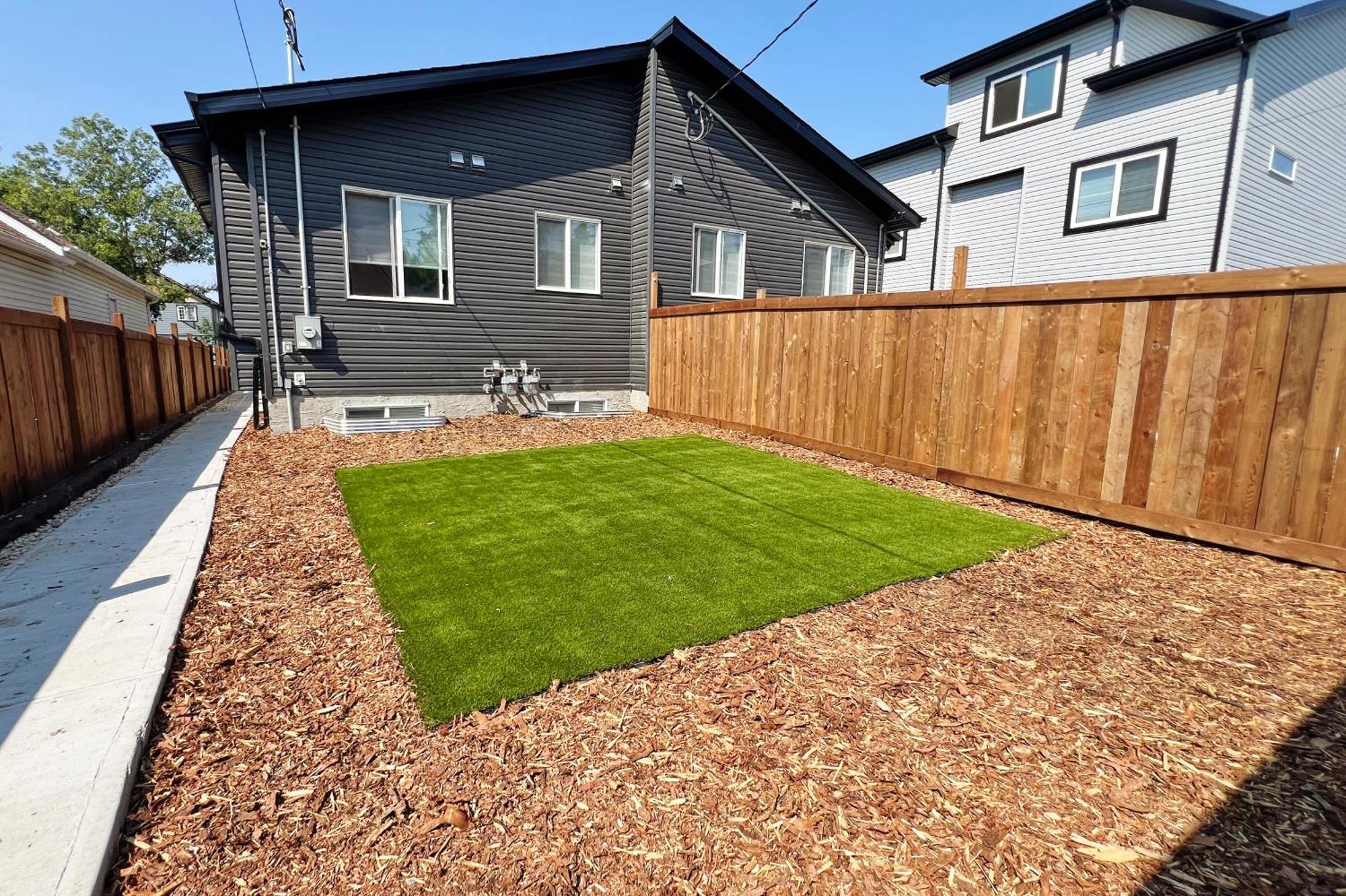 Downtown 3 Queen Beds,double Garage,disney+ * Edmonton