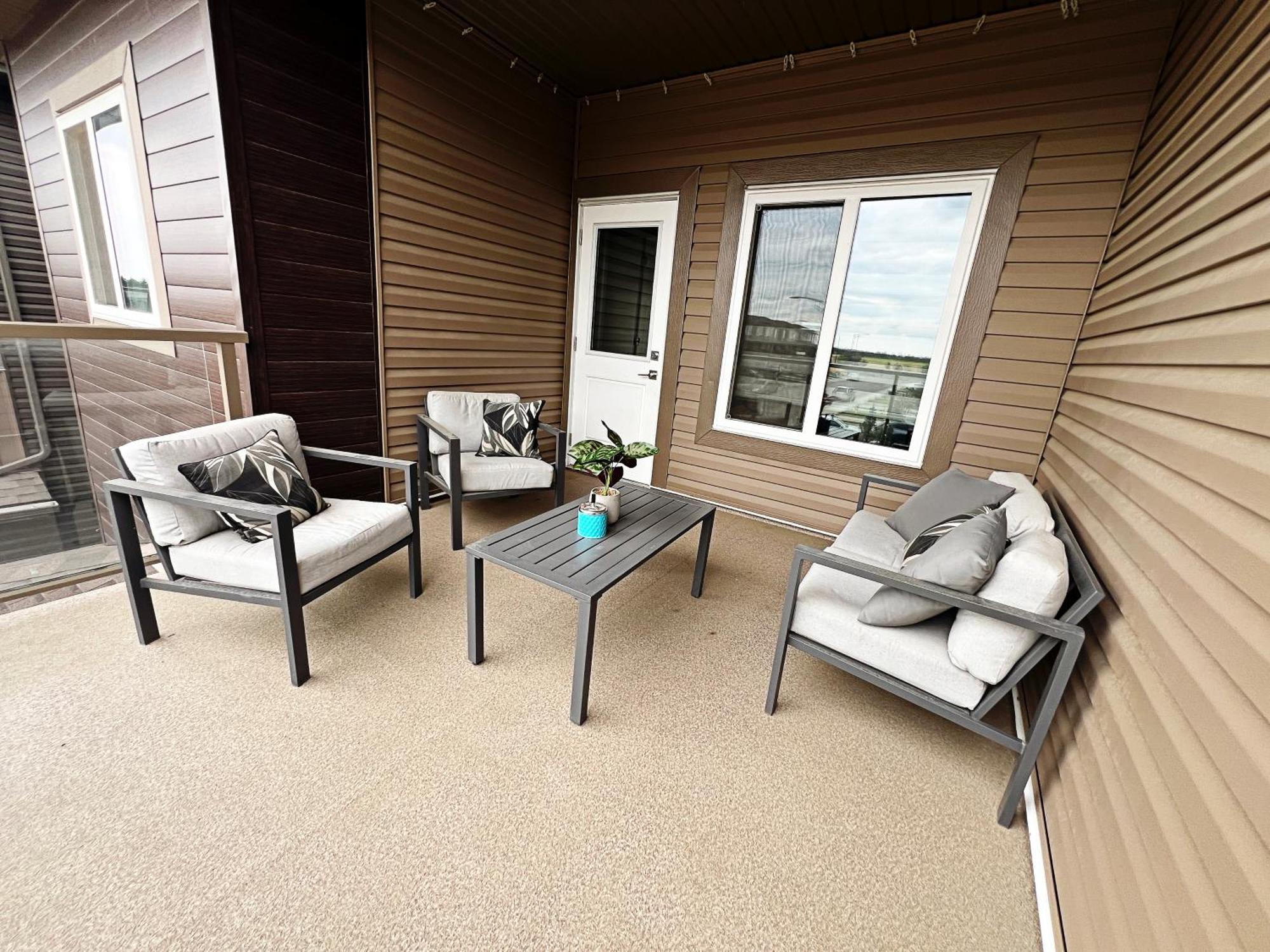 Three King Beds,central A/c,fireplace,park,disney+ Holiday home