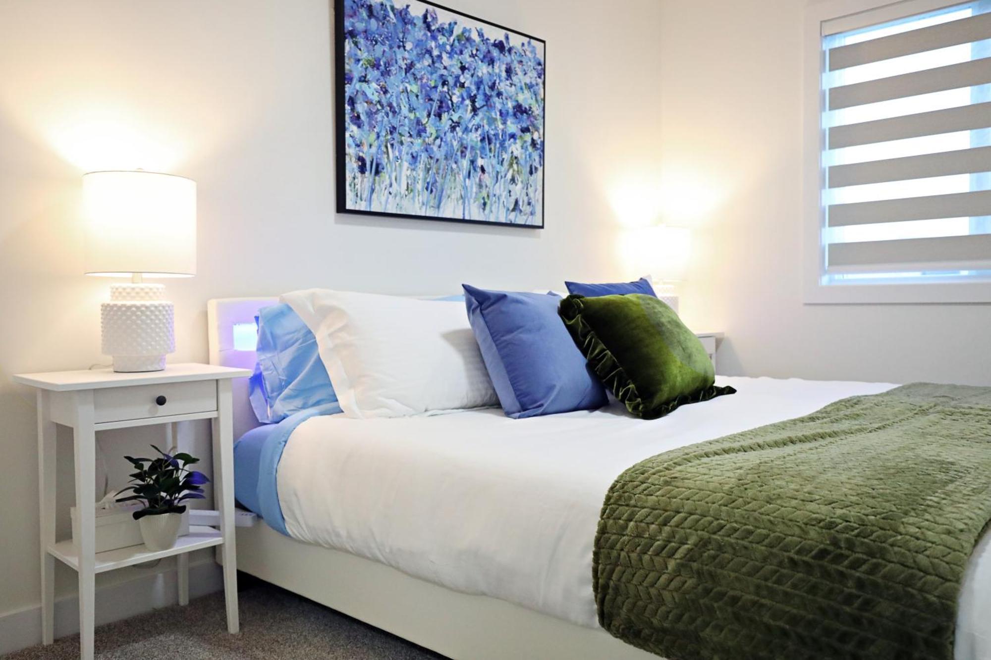 Escape In Style, Golf,king Beds,disney+,near Wem