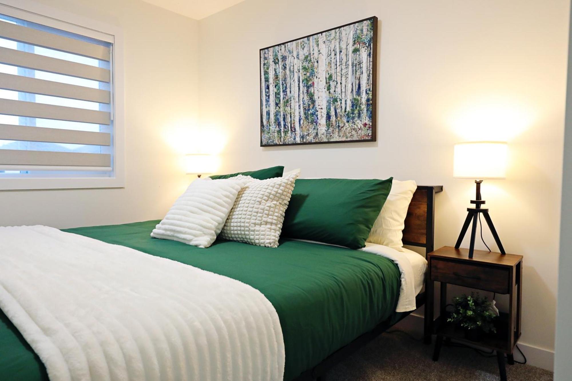 Escape In Style, Golf,king Beds,disney+,near Wem Holiday home Edmonton