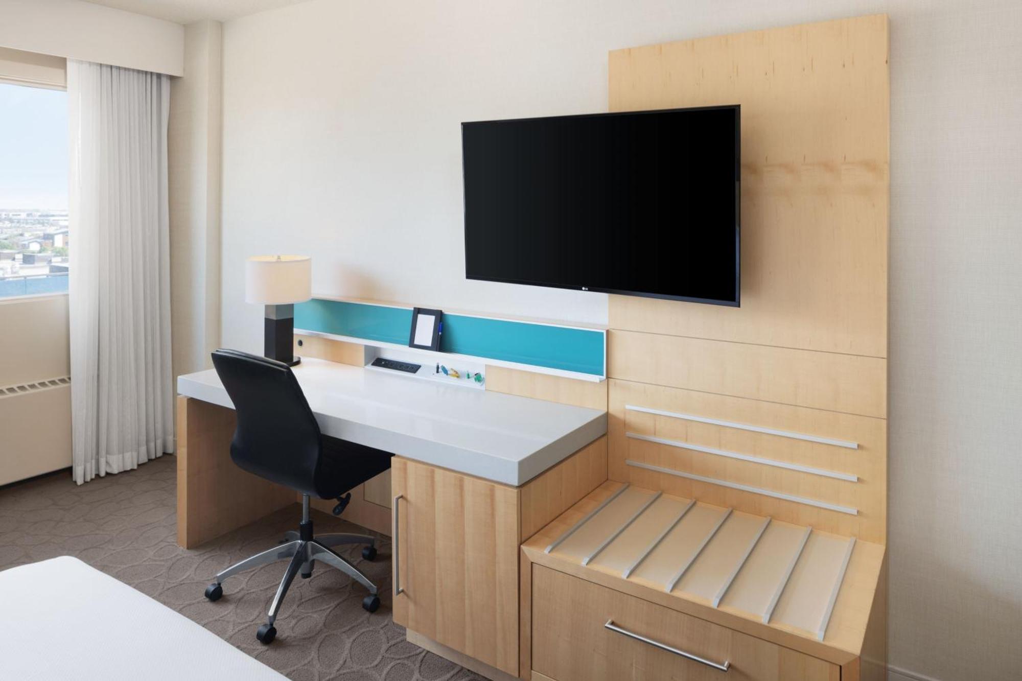 Delta By Marriott South Conference Centre Hotel 4*