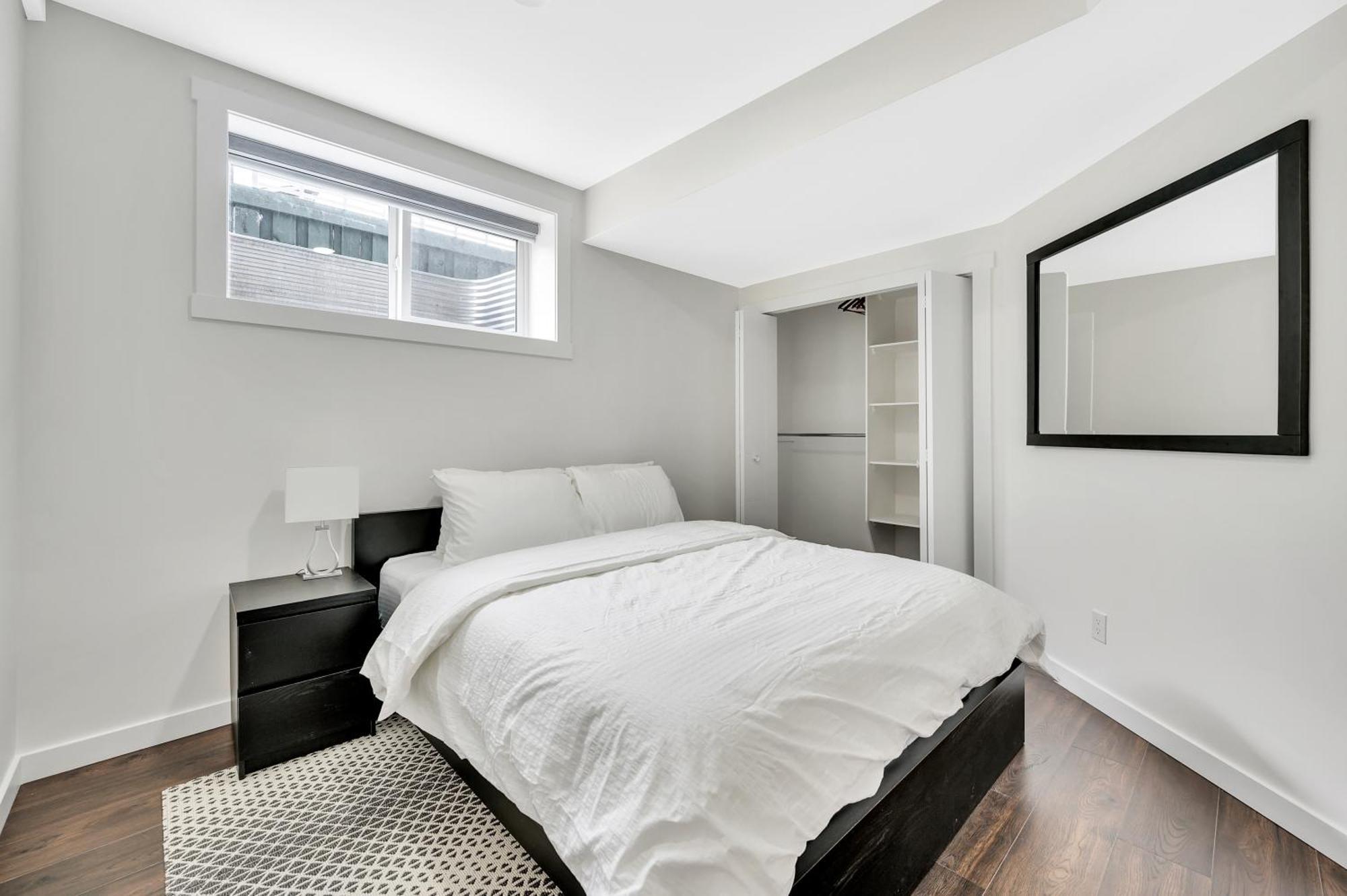 Gorgeous 2br In Southwest Close To Yeg Airport & West Edm Mall *