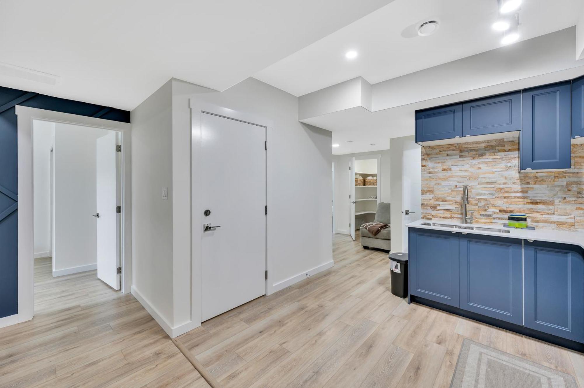 Gorgeous 2br In Southwest Close To Yeg Airport & West Edm Mall Apartment Edmonton