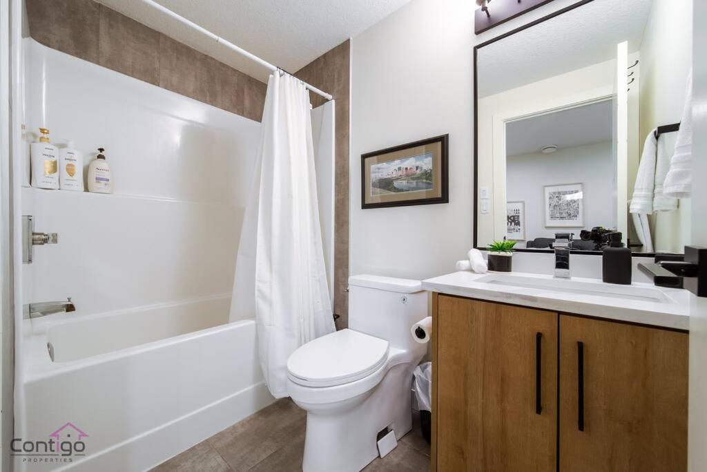 The Sanctuary Suite, Near Rogers & Wem, Wifi! *