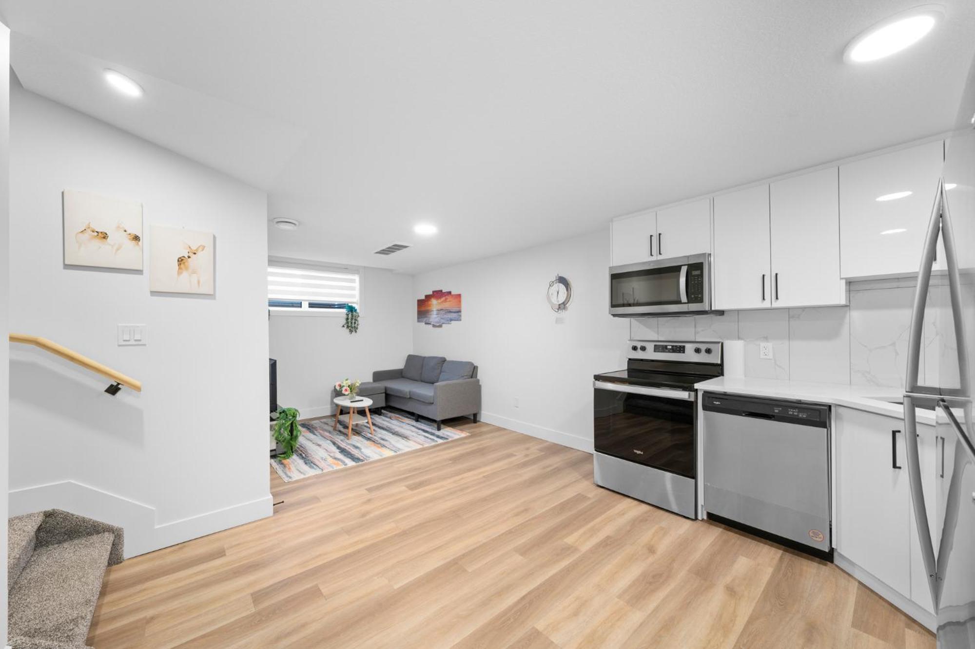 Apartment Mckernan By Patel Edmonton