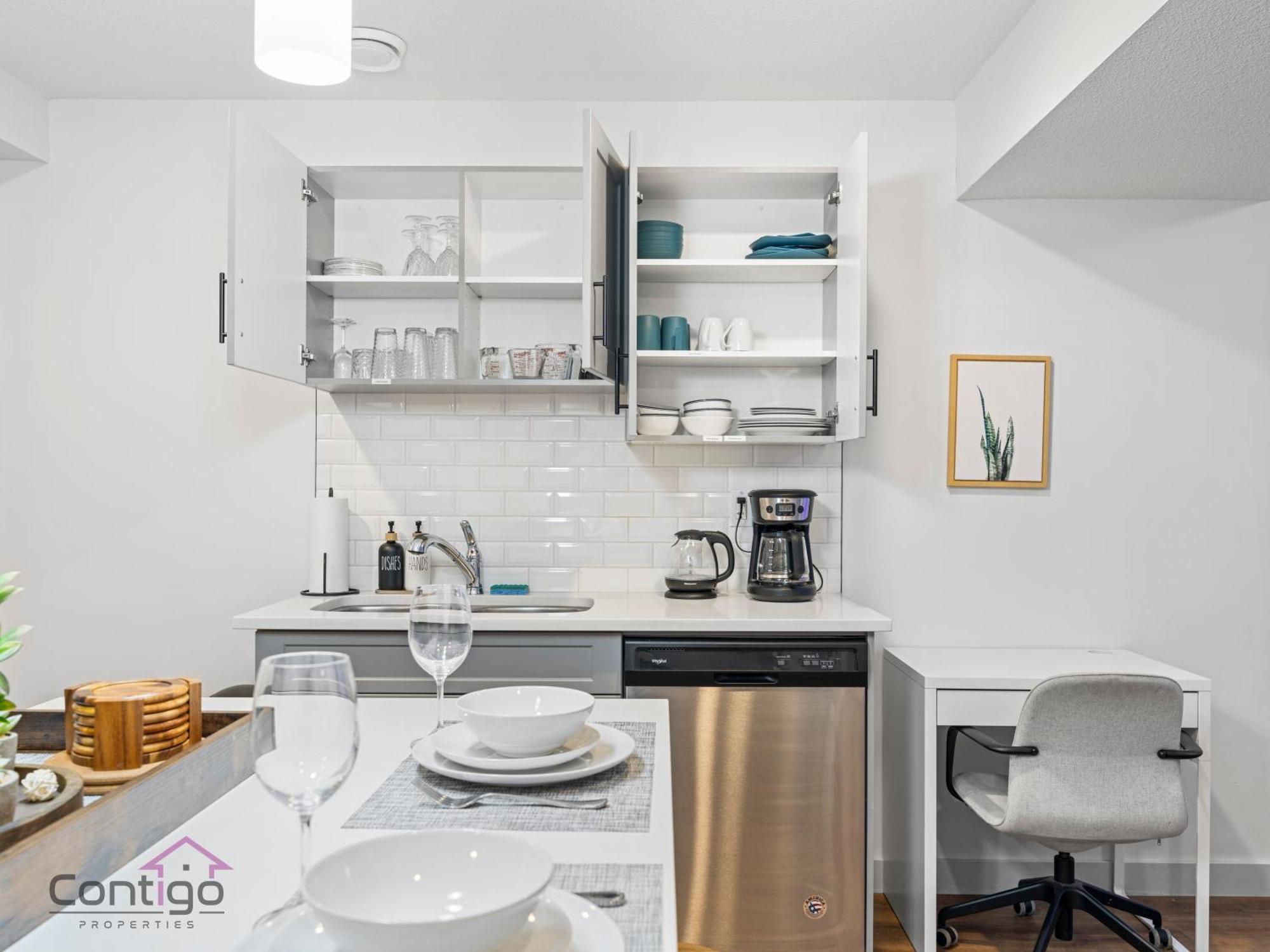 Blissful Suite, Cozy, Wifi, Desk, Close To Wem * Edmonton