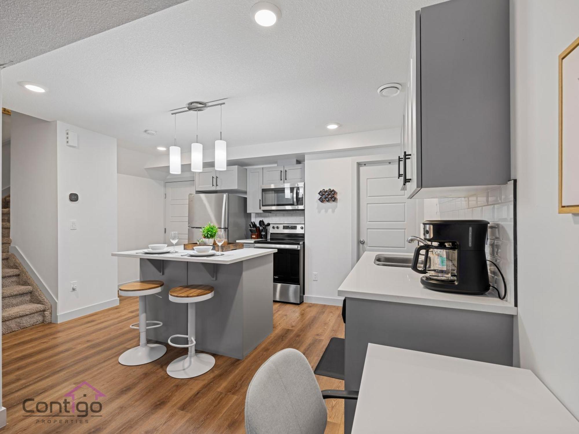Blissful Suite, Cozy, Wifi, Desk, Close To Wem Apartment *