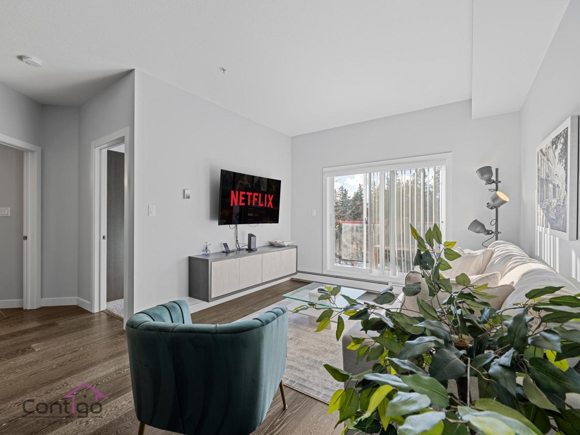Loft, 2 Bd, Ug Parking, 5 Min To Rogers! Apartment *