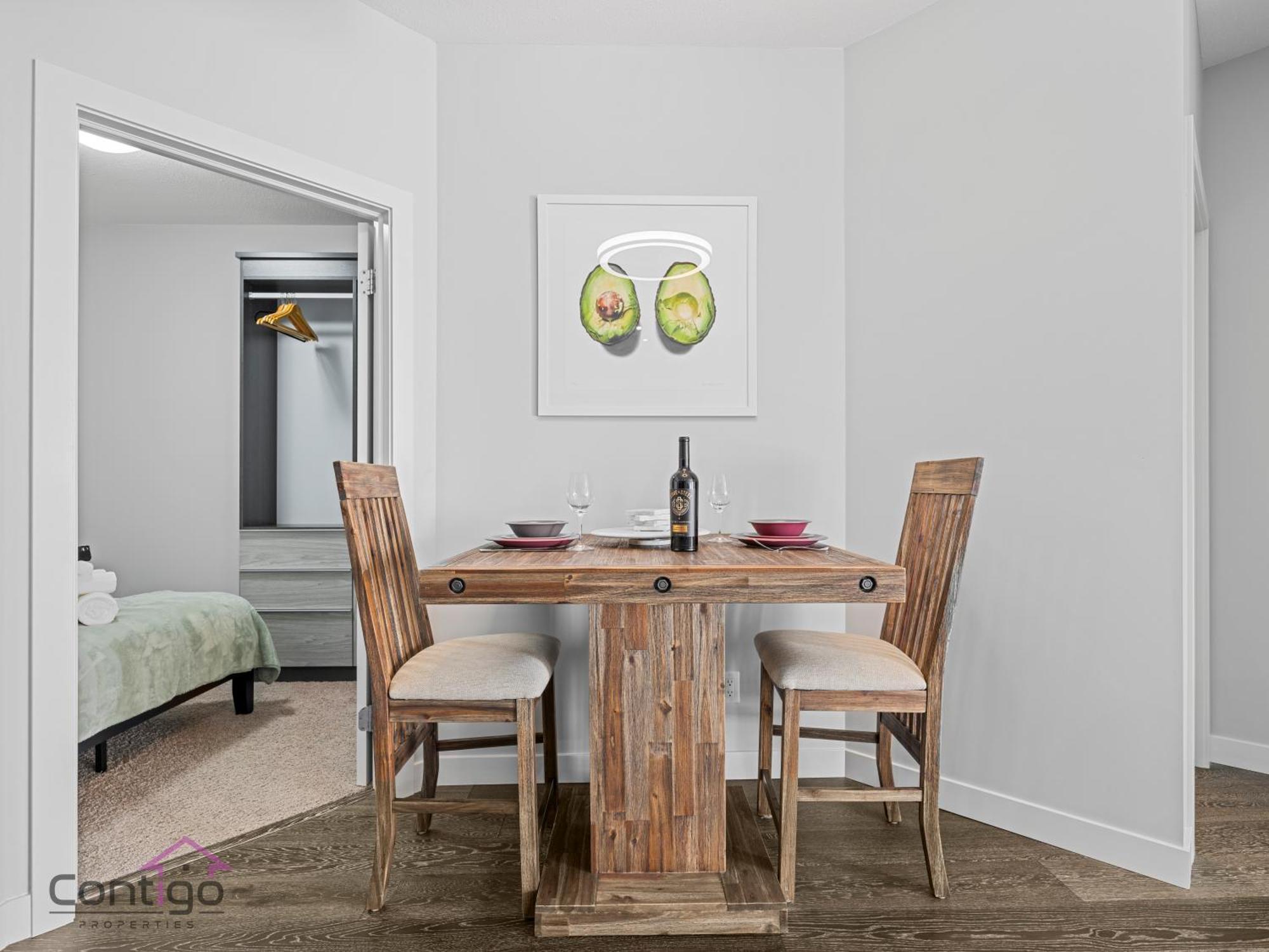 Loft, 2 Bd, Ug Parking, 5 Min To Rogers! Apartment Edmonton