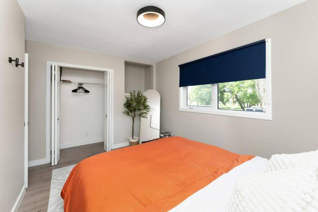 Bunkbeddreams,10 Beds,near Rogers Place And Nait Holiday home Edmonton