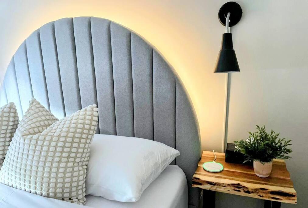 Holiday home Bunkbeddreams,10 Beds,near Rogers Place And Nait Edmonton