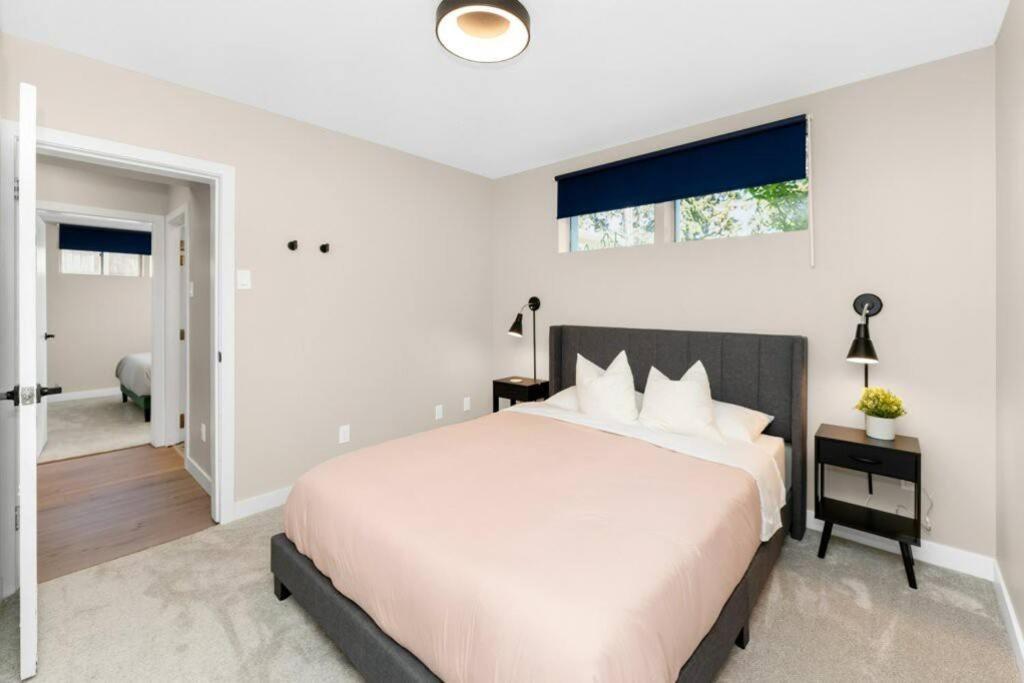 Holiday home Bunkbeddreams,10 Beds,near Rogers Place And Nait *