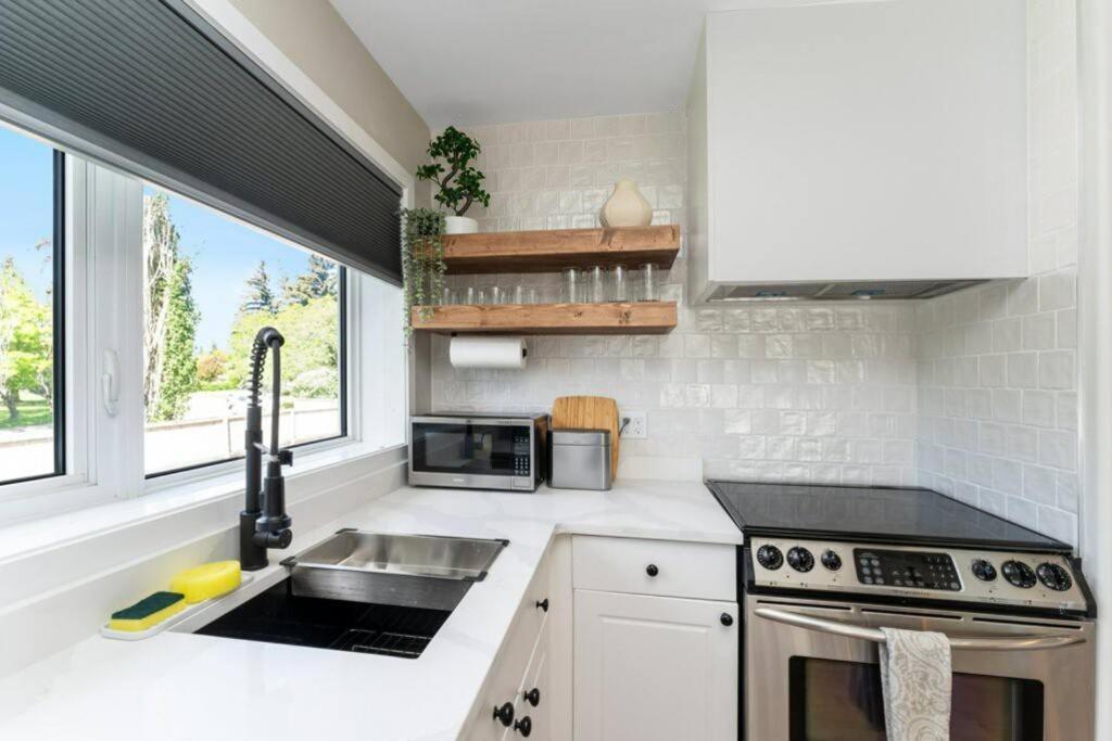 Bunkbeddreams,10 Beds,near Rogers Place And Nait Holiday home *