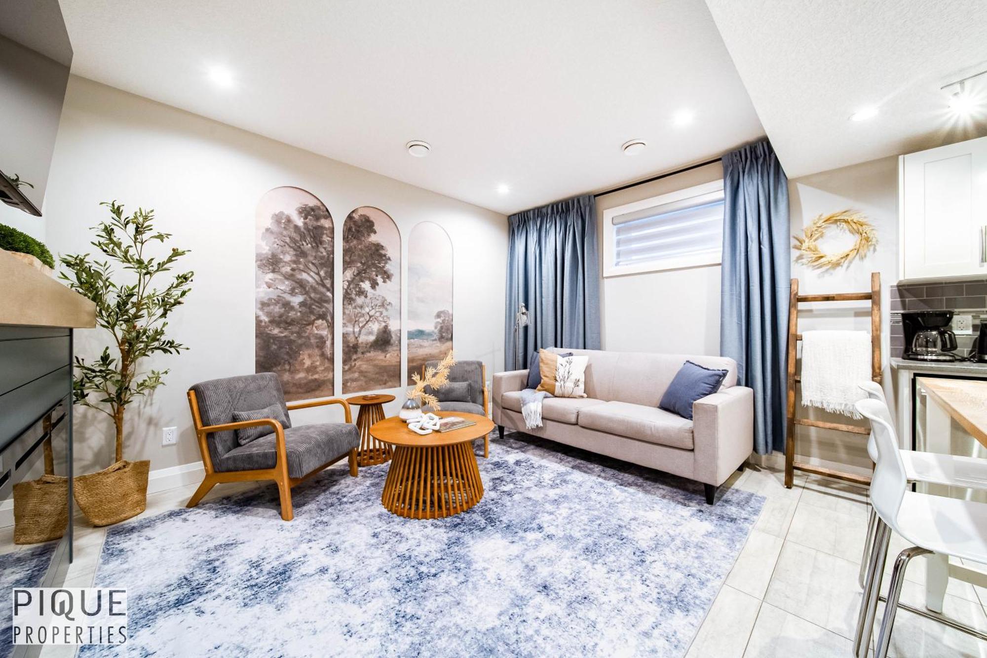 Stunning Suite-hot Tub-kingbed-fireplace-mins-yeg Apartment