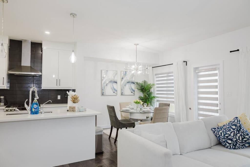 Executive Modern Family Haven For Short Holiday home *
