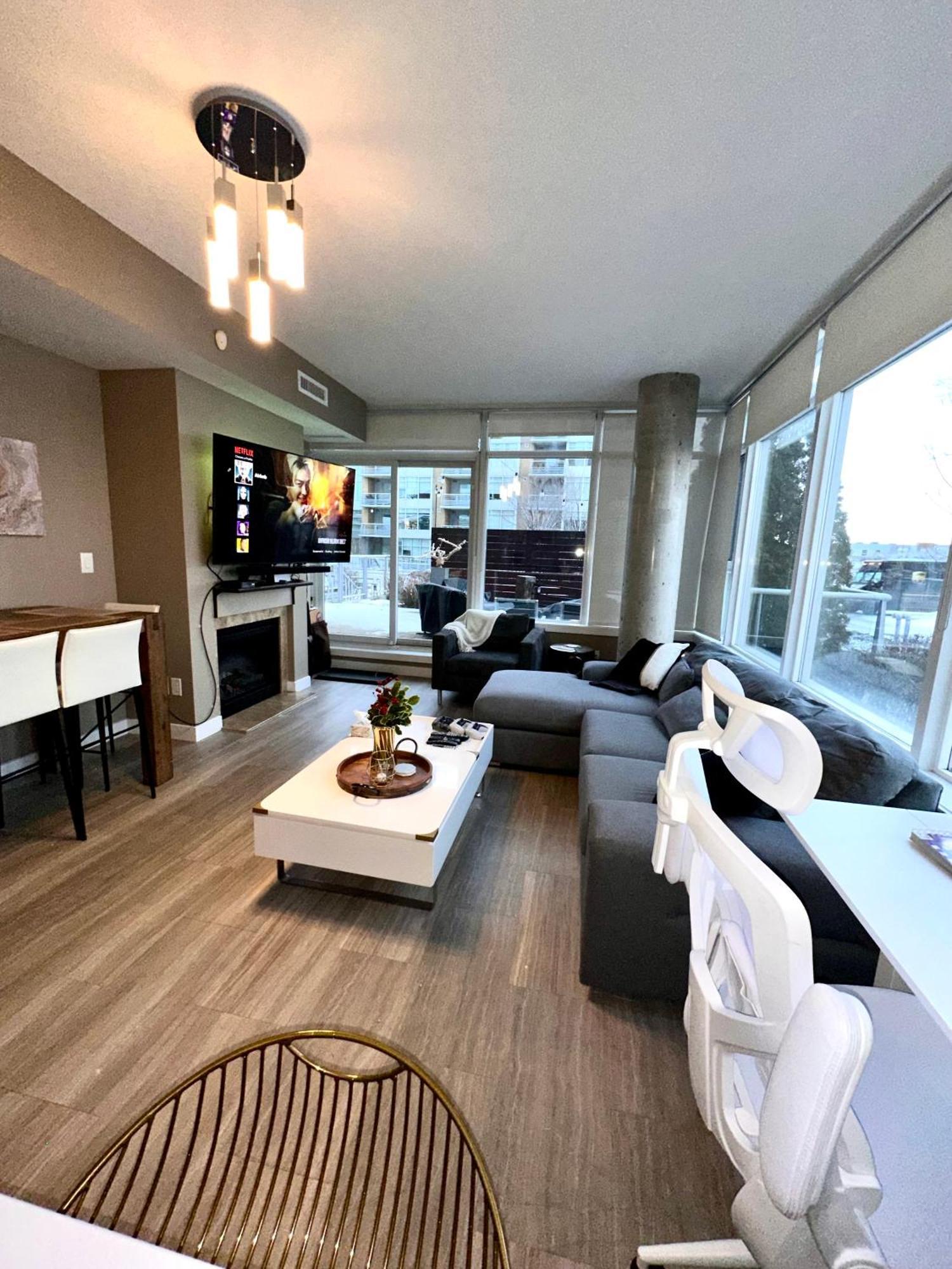 Century Park Oasis * Edmonton