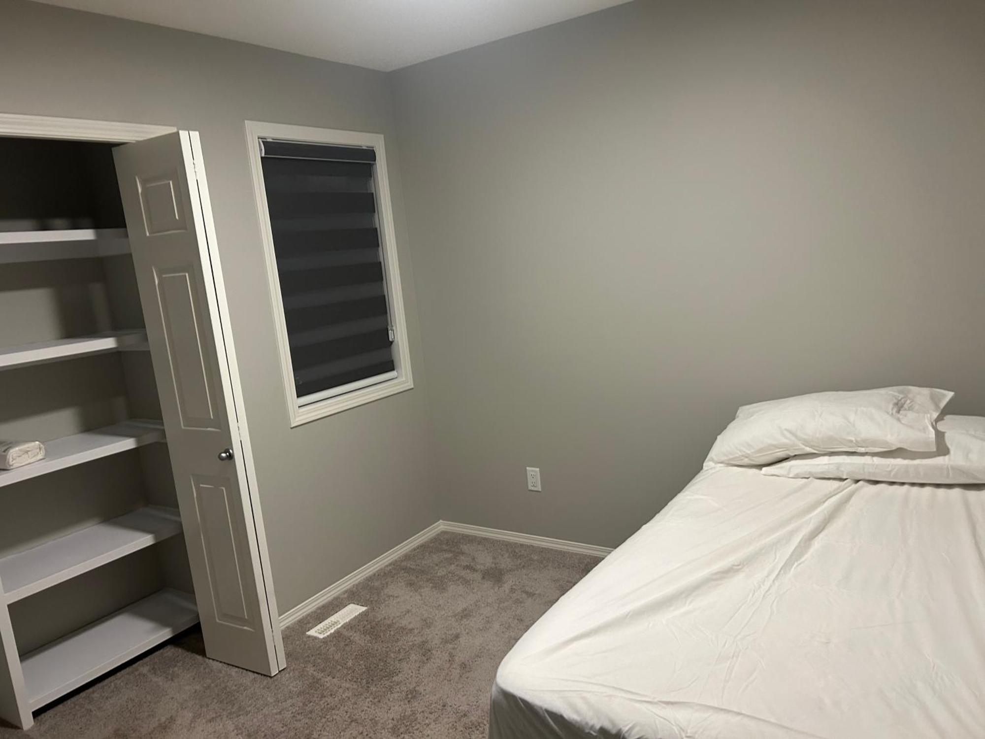 Guest house Bedroom Sw Hwy 2 Near Yeg *