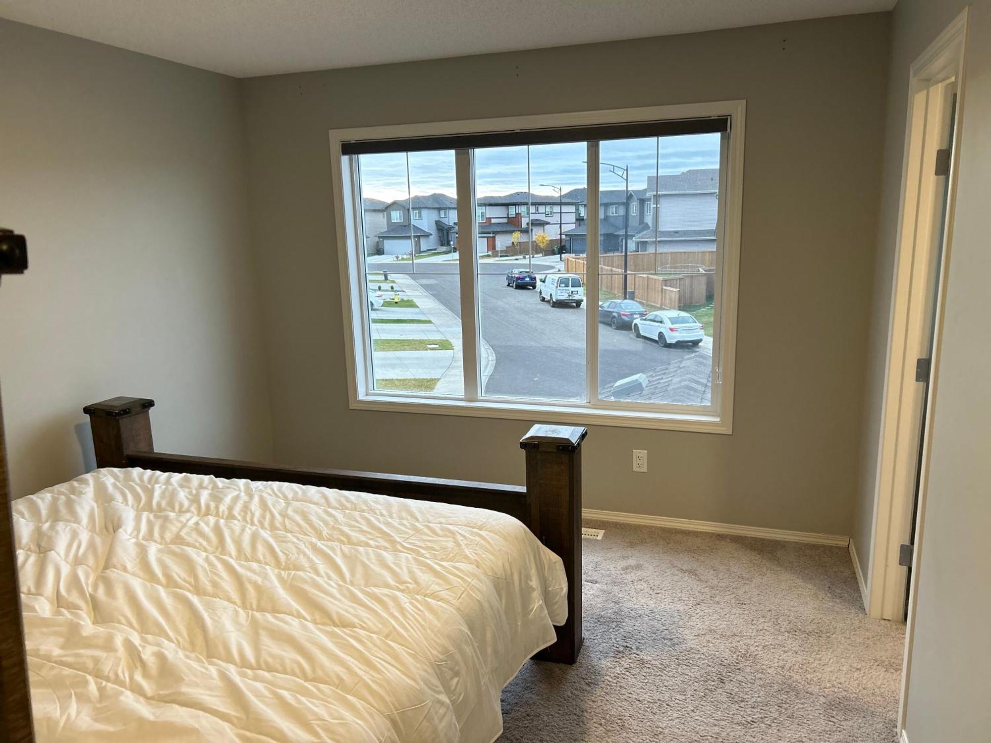 Guest house Bedroom Sw Hwy 2 Near Yeg Edmonton