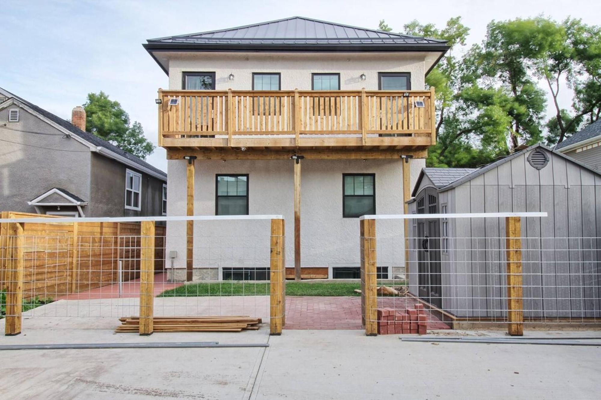 Dt 1 Bedroom 1bath Cozy 8 Min Walk To Arena Edmonton