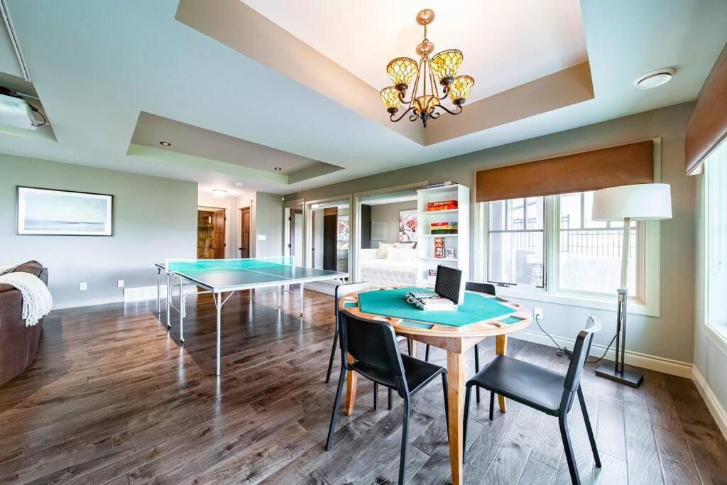 Apartment Luxury Dream Home-firetable-kingbed-ev-bbq-gamesrm
