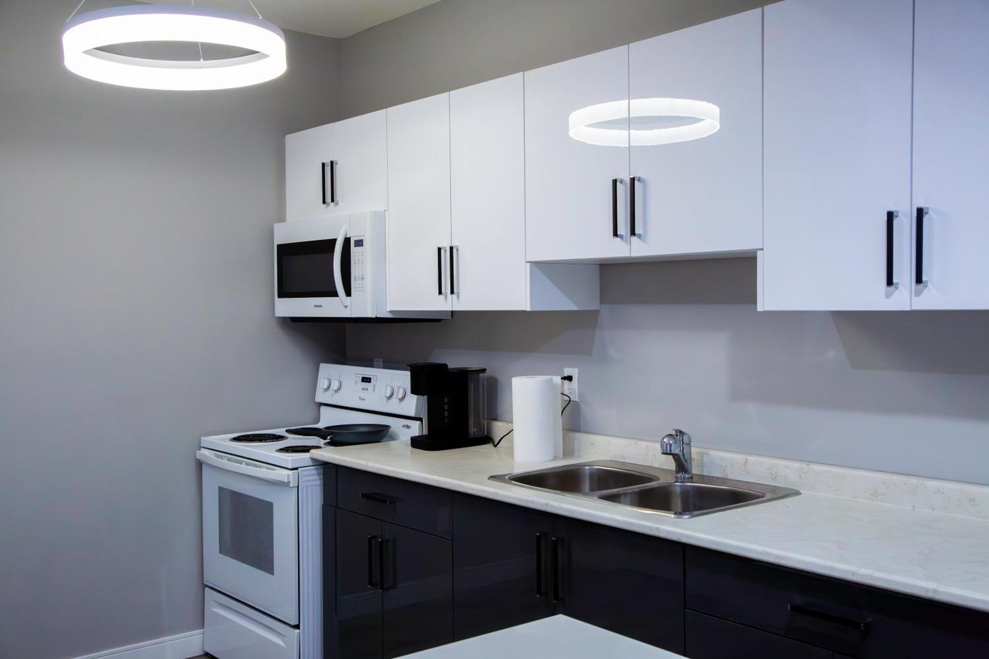 Apartment 2 Bedroom Basement Edmonton