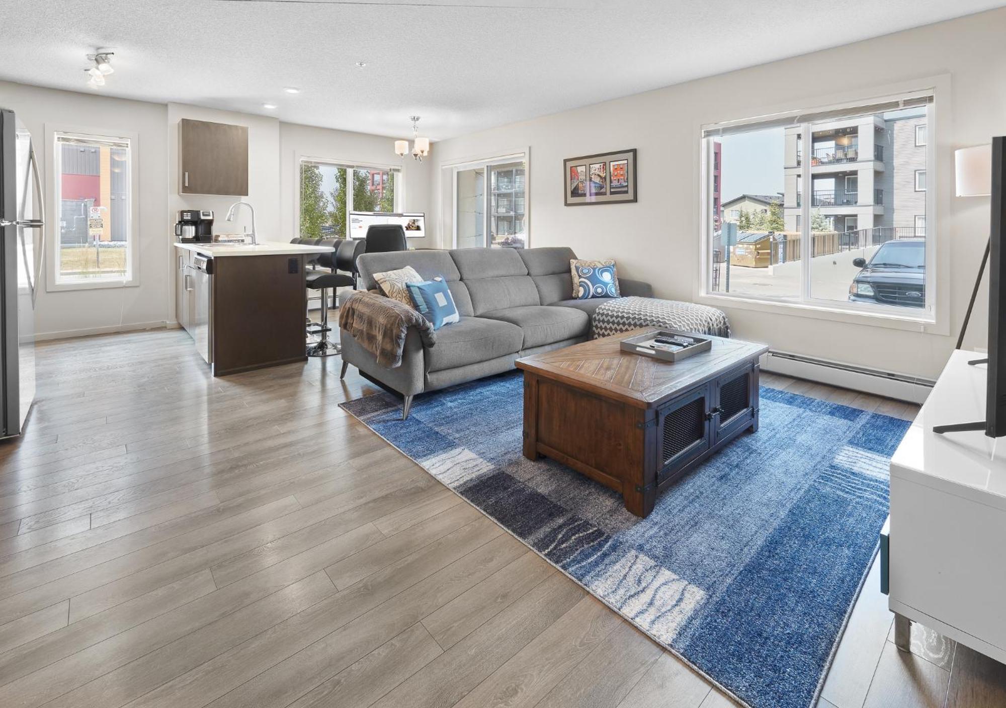 5 Star Business Luxury Homeshare Homestay Edmonton