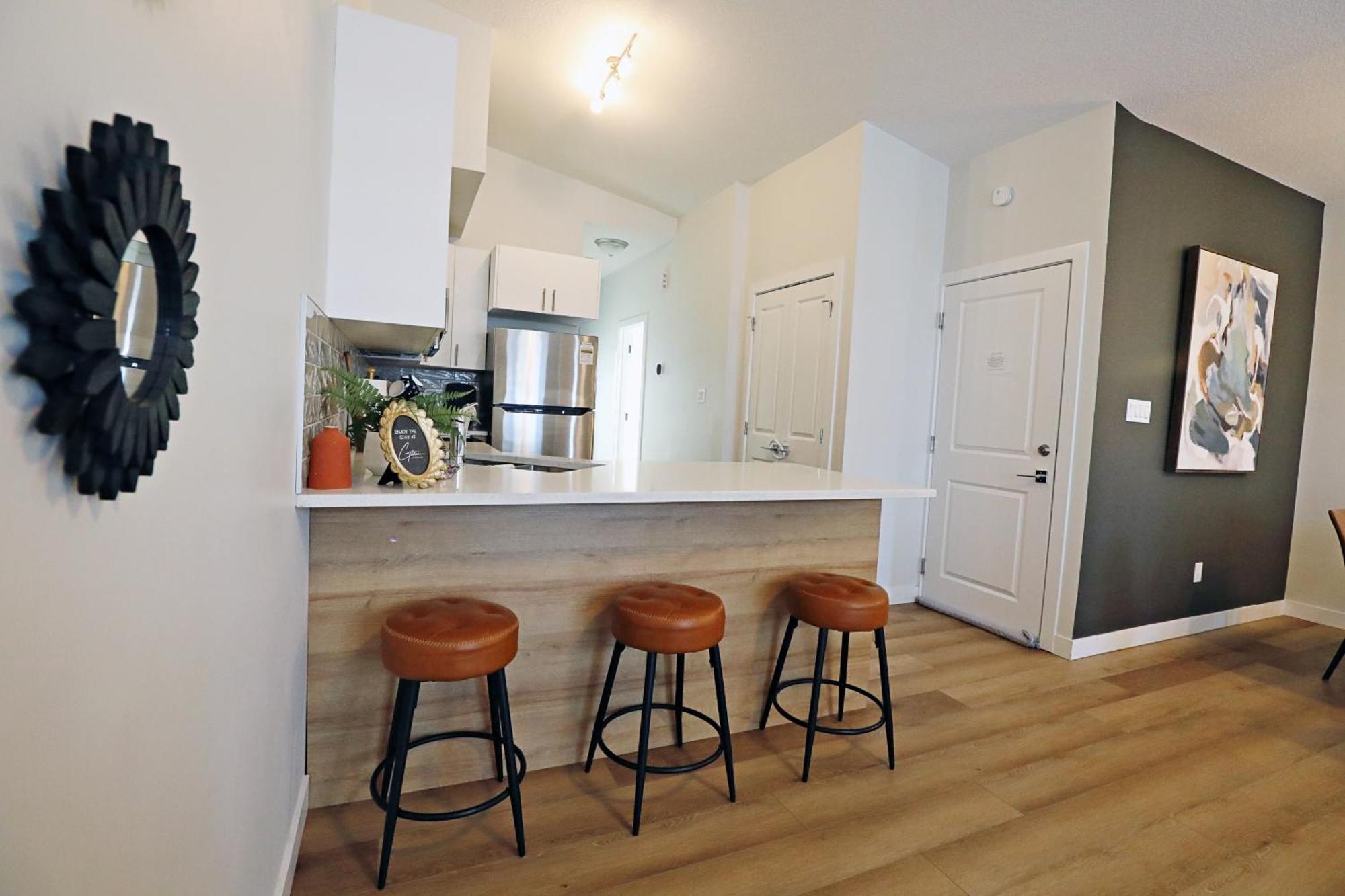 Downtown 3 Queen Beds,double Garage,disney+ *