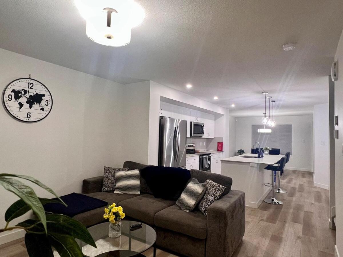3 Bedroom In Glenridding Area * Edmonton