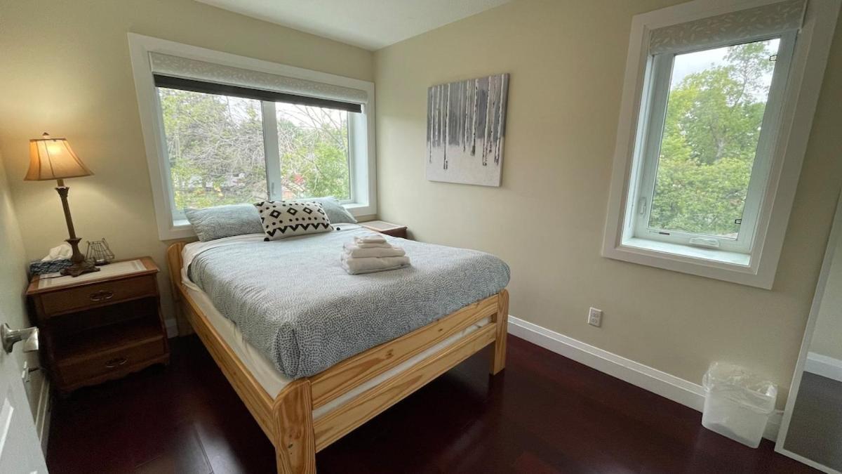 Spacious 6 Beds 3 Baths In Wifi Parking Ac Apartment *