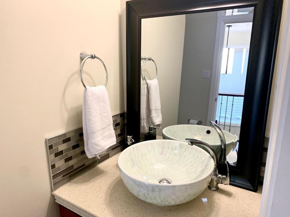 Apartment Spacious 6 Beds 3 Baths In Wifi Parking Ac *