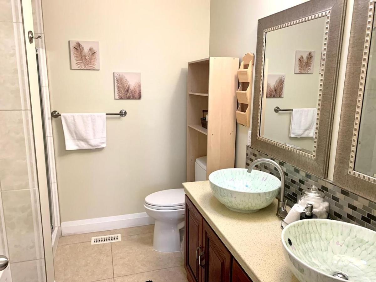 Apartment Spacious 6 Beds 3 Baths In Wifi Parking Ac Edmonton