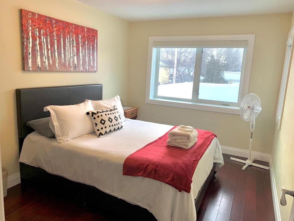 Spacious 6 Beds 3 Baths In Wifi Parking Ac Apartment Edmonton