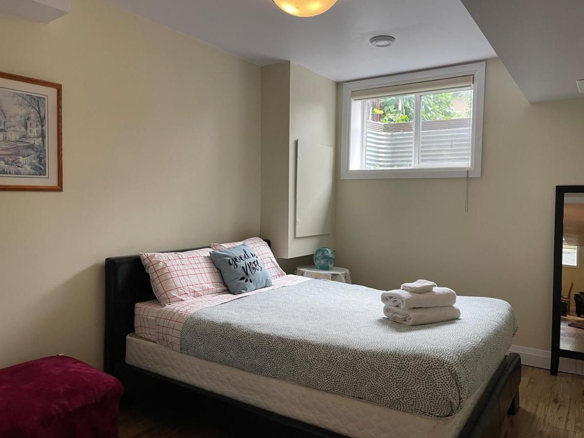 Spacious 6 Beds 3 Baths In Wifi Parking Ac Apartment *