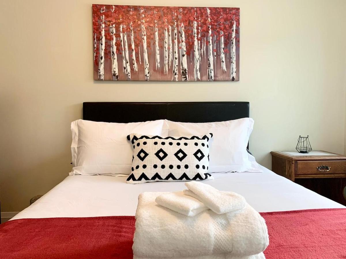Spacious 6 Beds 3 Baths In Wifi Parking Ac Apartment Edmonton