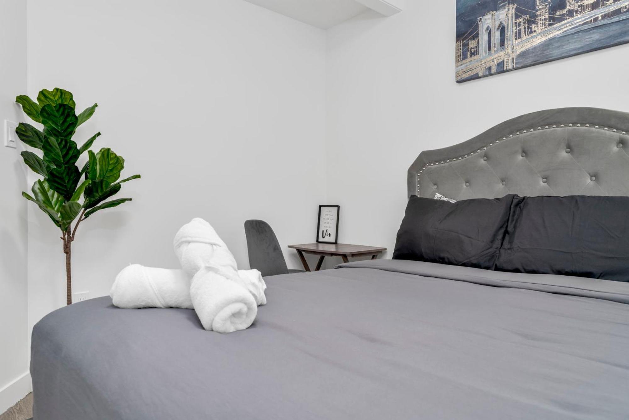 Private Chic Orchard Getaway * Edmonton
