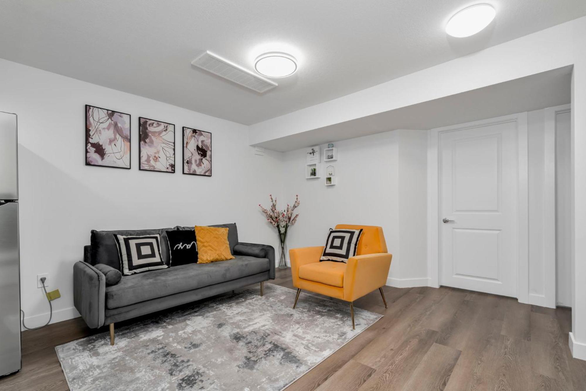 Private Chic Orchard Getaway Apartment *