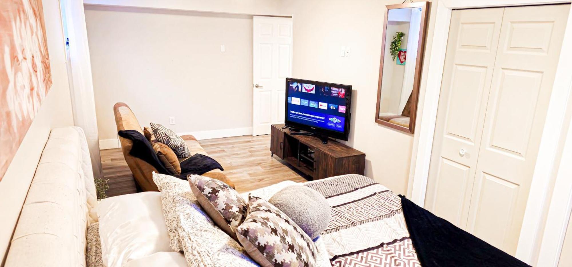 Casa Andrei * Edmonton