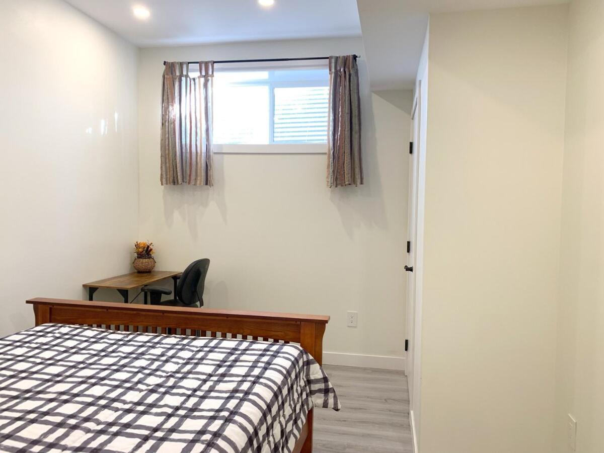 Cozy And Stylish Basement Near Downtown, Uofa And Southgate Mall *