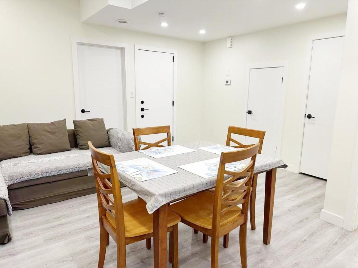 Cozy And Stylish Basement Near Downtown, Uofa And Southgate Mall