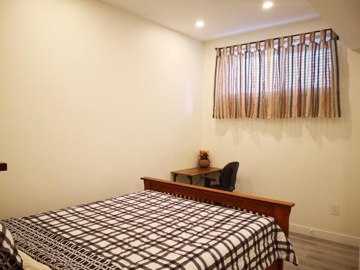 Cozy And Stylish Basement Near Downtown, Uofa And Southgate Mall *