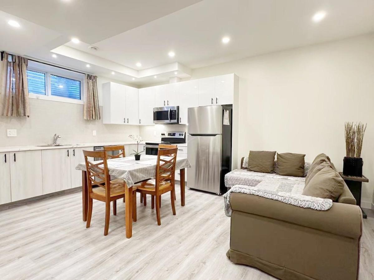 Cozy And Stylish Basement Near Downtown, Uofa And Southgate Mall