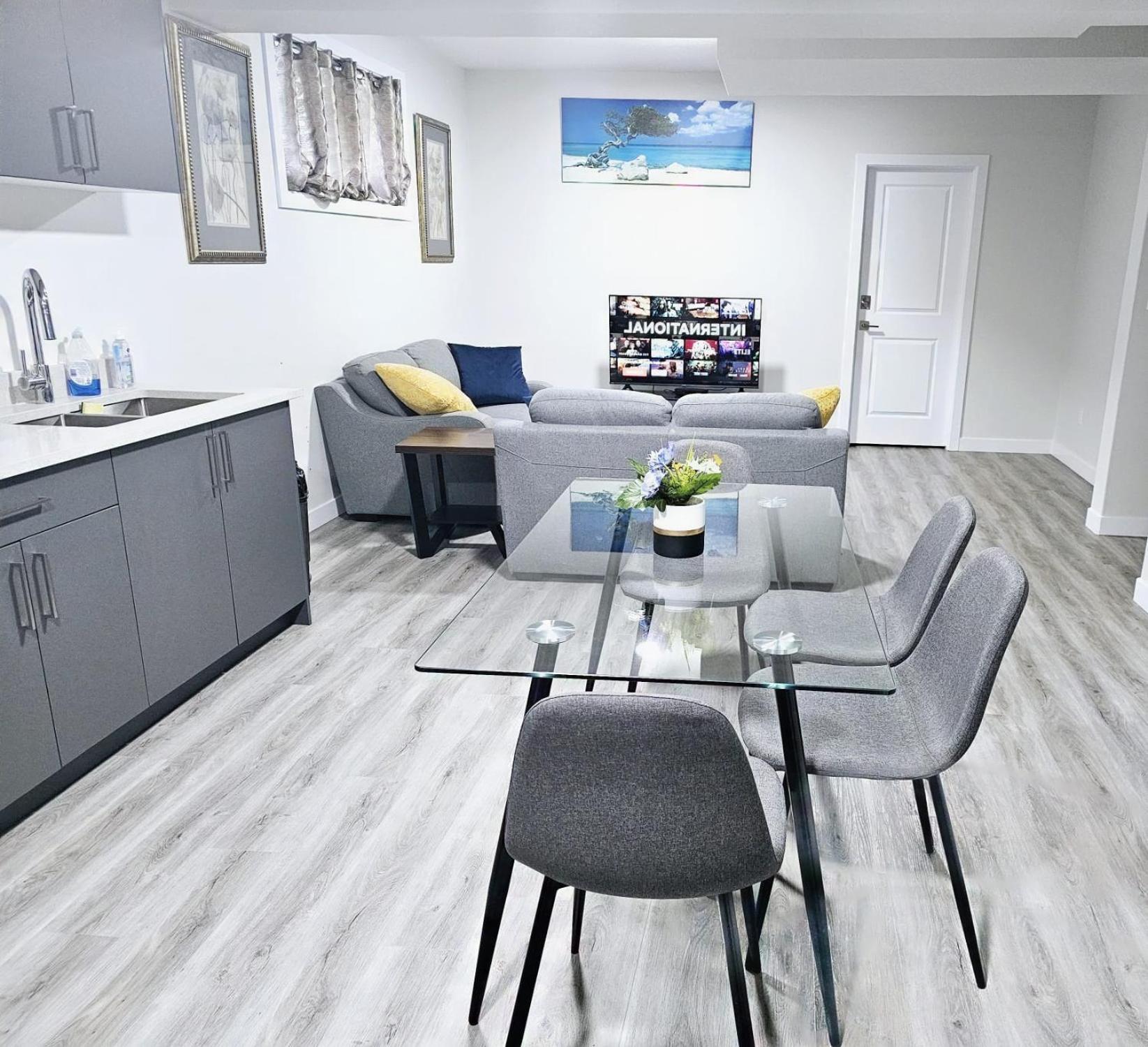 Feel At Apartment Edmonton