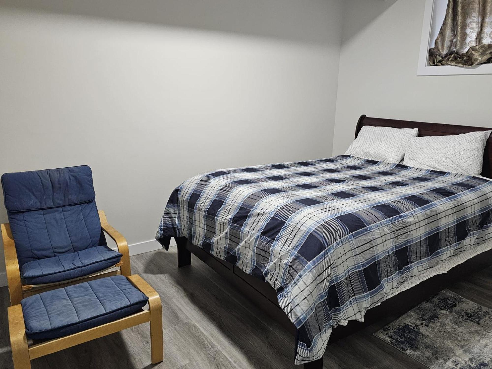 Apartment Feel At *