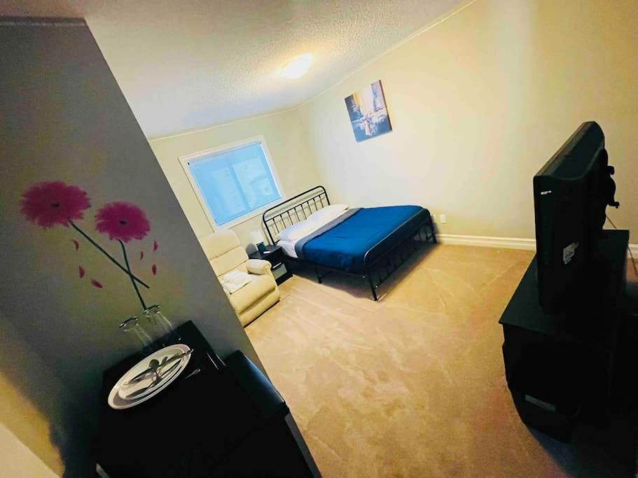 Homestay Awesome Bedroom Edmonton