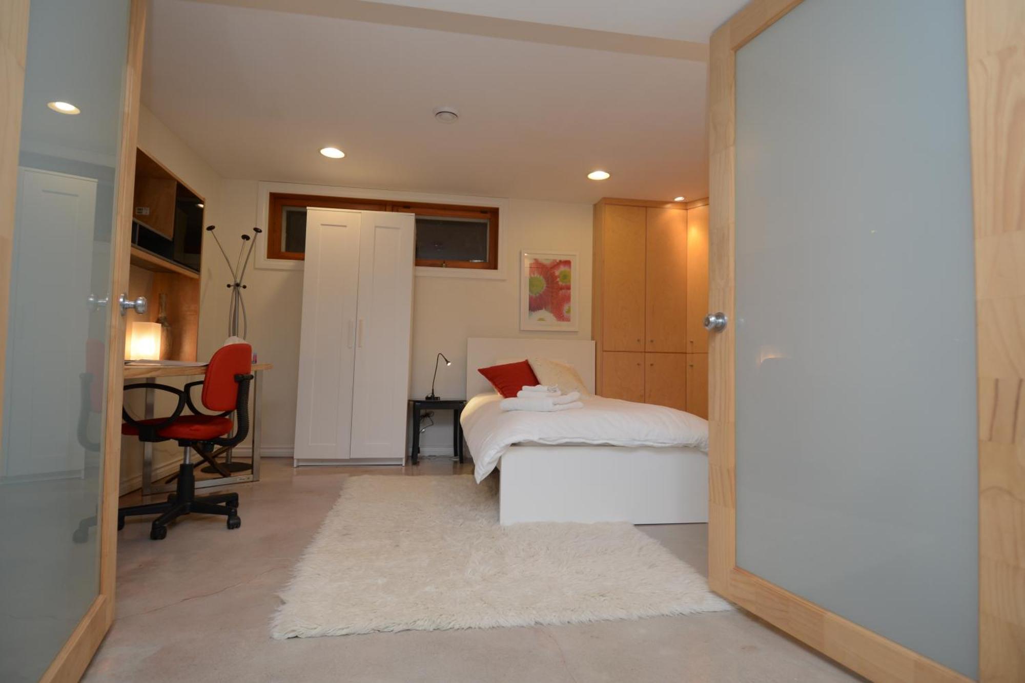 Homestay U Of A Homestay, Trails & Whyte Ave *