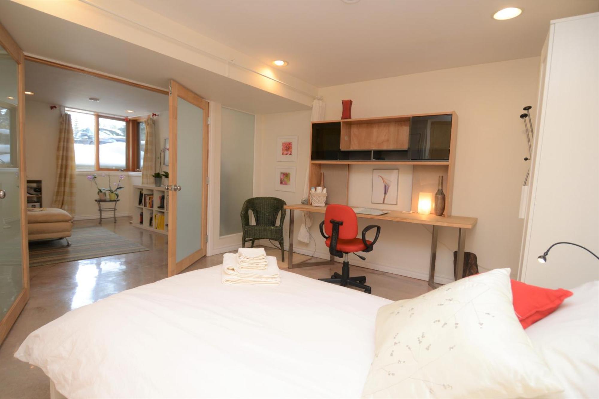 U Of A Homestay, Trails & Whyte Ave Homestay Edmonton