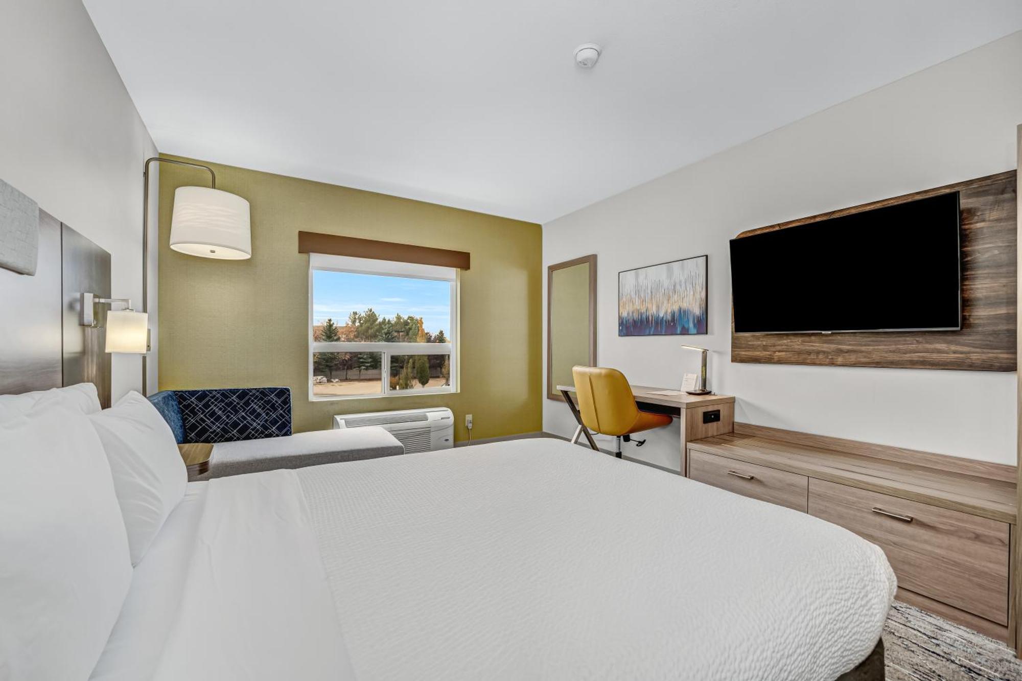 Express & Suites-edmonton South By Ihg 3* Edmonton