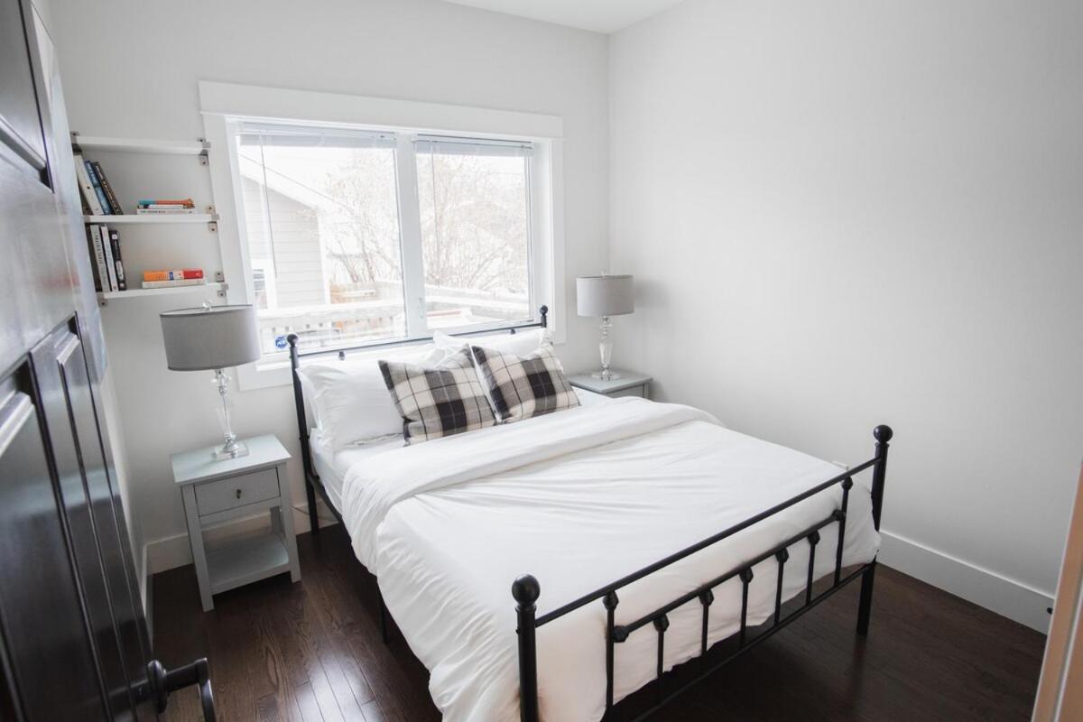 Downtown Kingbed 4br Fireplace Bikelane Holiday home