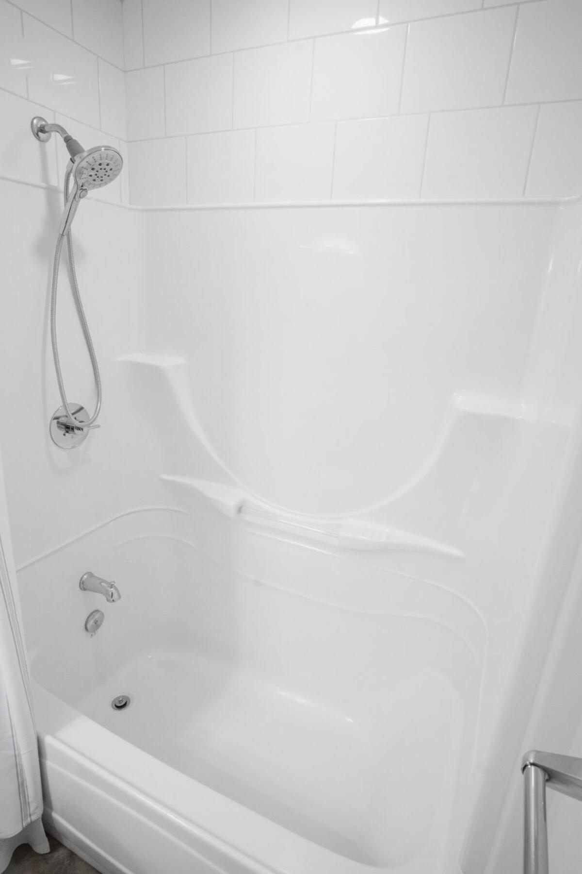 Downtown Kingbed 4br Fireplace Bikelane * Edmonton